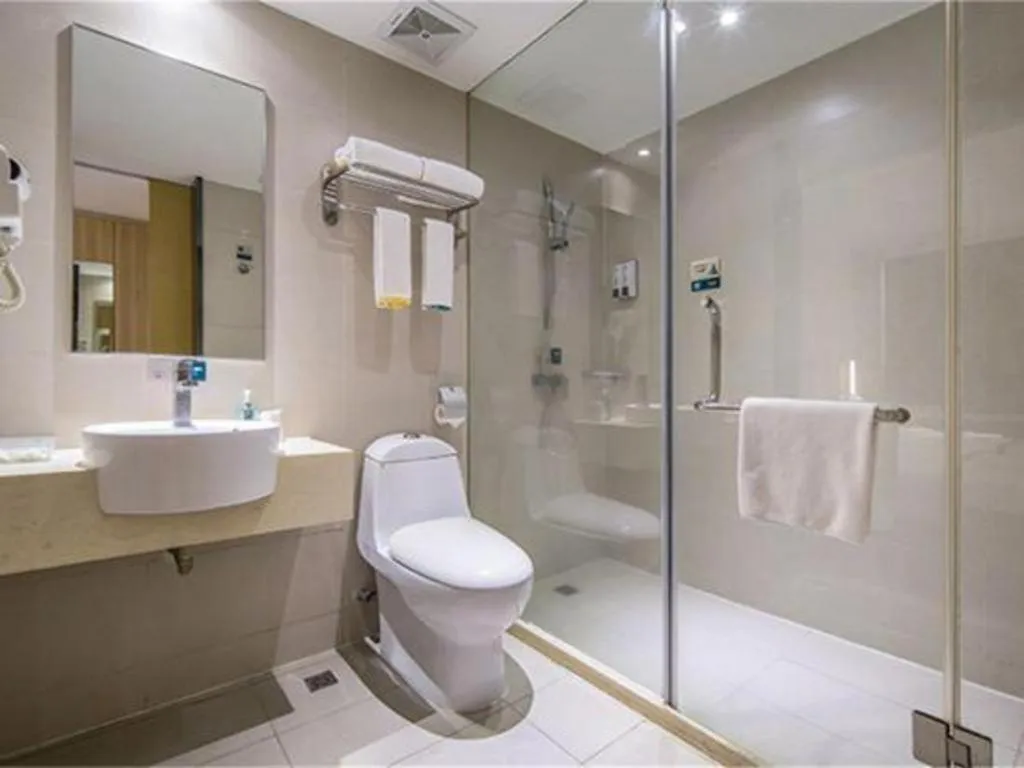 City Comfort Inn Maoming High Speed Railway Station Wenming Road