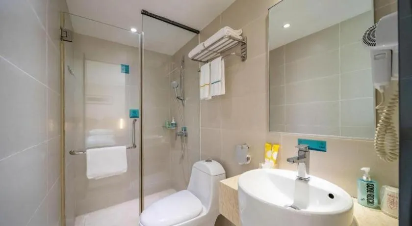 City Comfort Inn Maoming High Speed Railway Station Wenming Road