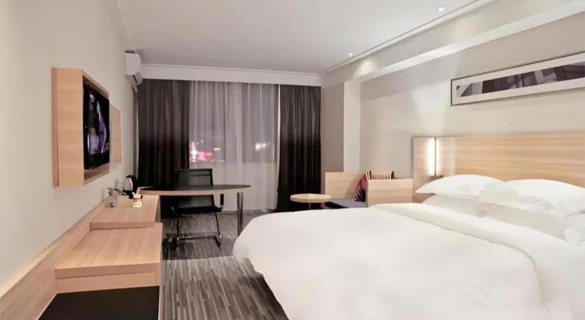 Bed in City Comfort Inn Wuhan Rui'an Street Metro Station