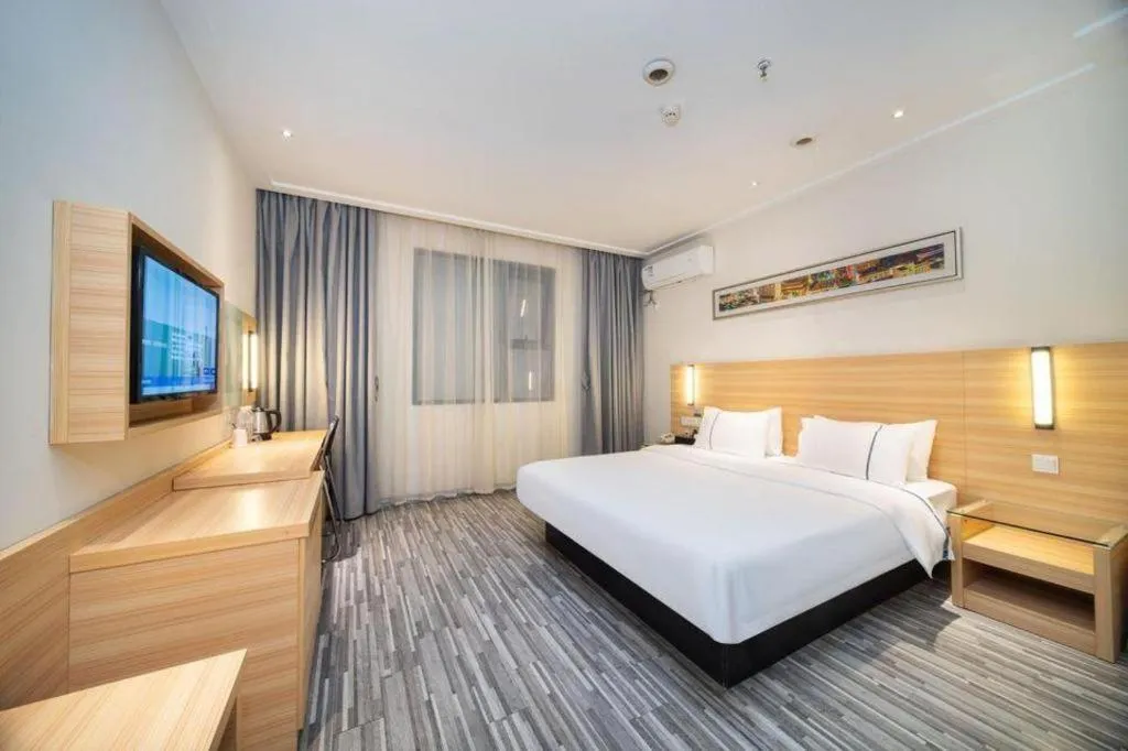 Bed in City Comfort Inn Wuhan Rui'an Street Metro Station