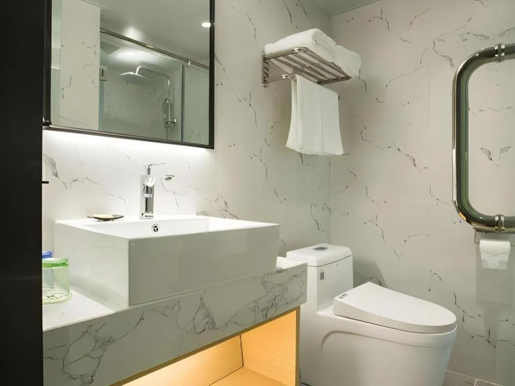 Borrman Hotel Zhuhai Gongbei Port Fuhuali Light Rail