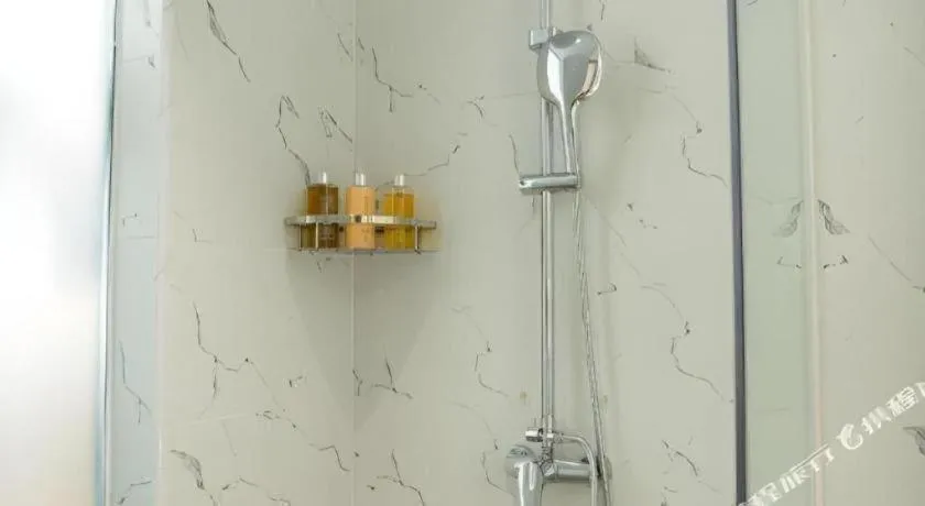 Borrman Hotel Zhuhai Gongbei Port Fuhuali Light Rail