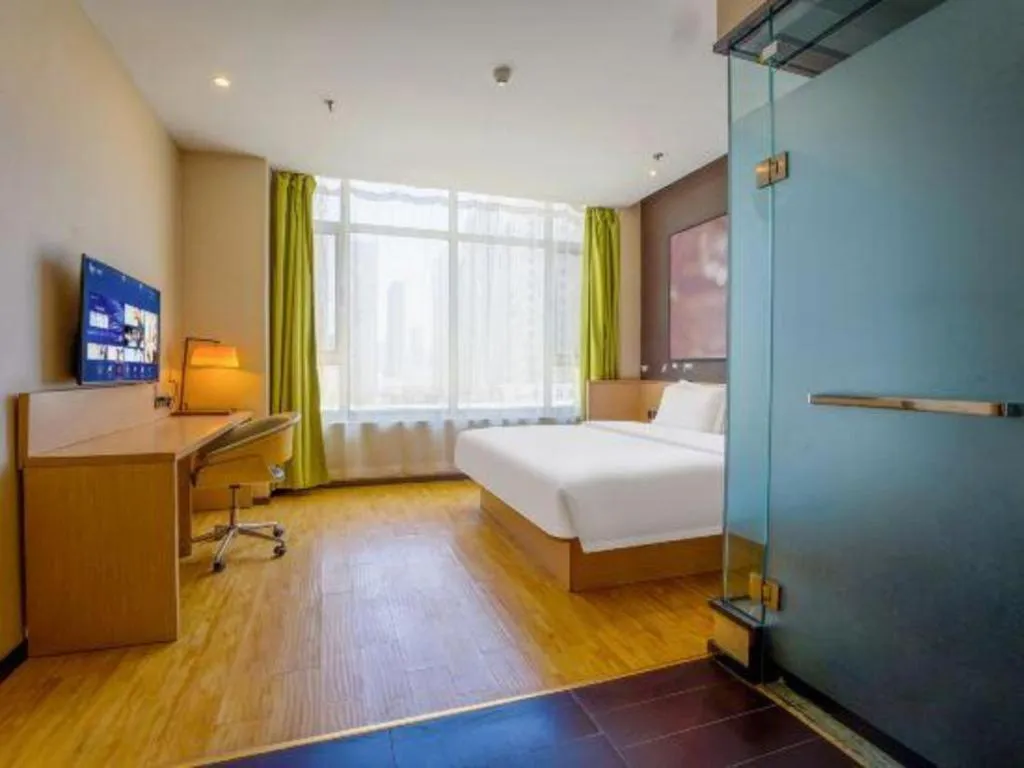 Bed in IU Hotel Taiyuan Changfeng West Street The Mixc