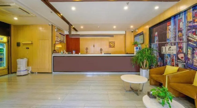 IU Hotel Taiyuan Changfeng West Street The Mixc