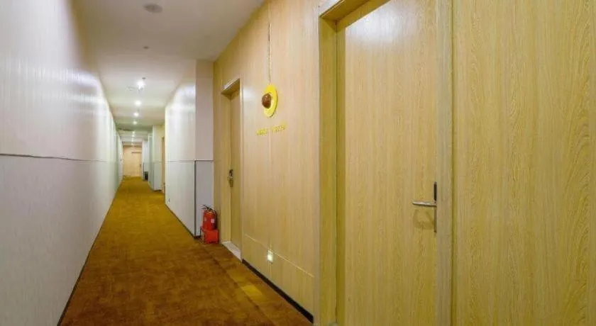 IU Hotel Taiyuan Changfeng West Street The Mixc