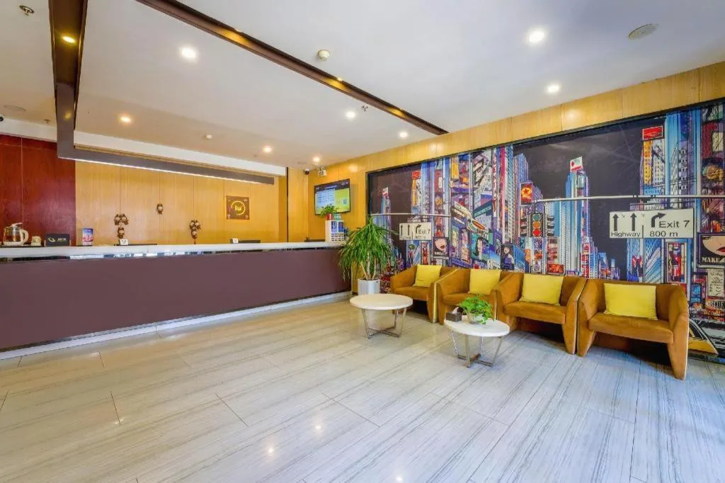 IU Hotel Taiyuan Changfeng West Street The Mixc