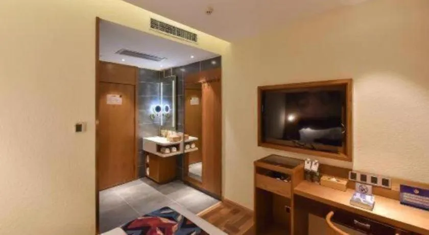 Bed in James Joyce Coffetel Beijing Station