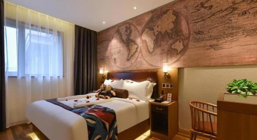 Bed in James Joyce Coffetel Beijing Station