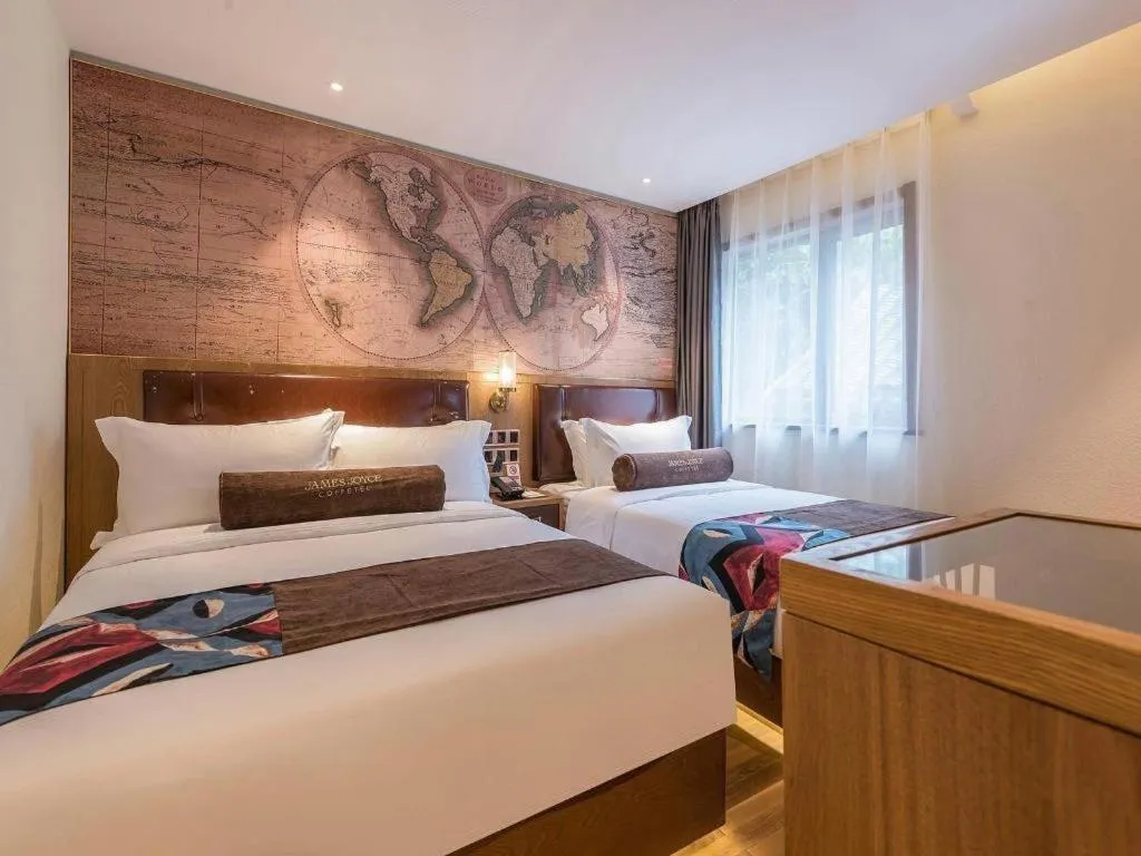 Bed in James Joyce Coffetel Beijing Station