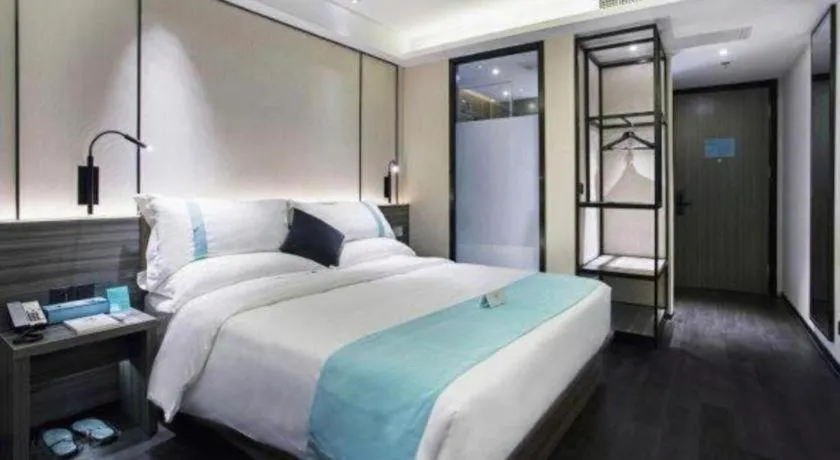 Bed in Xana Hotelle· Dalian Software Park University of Technology