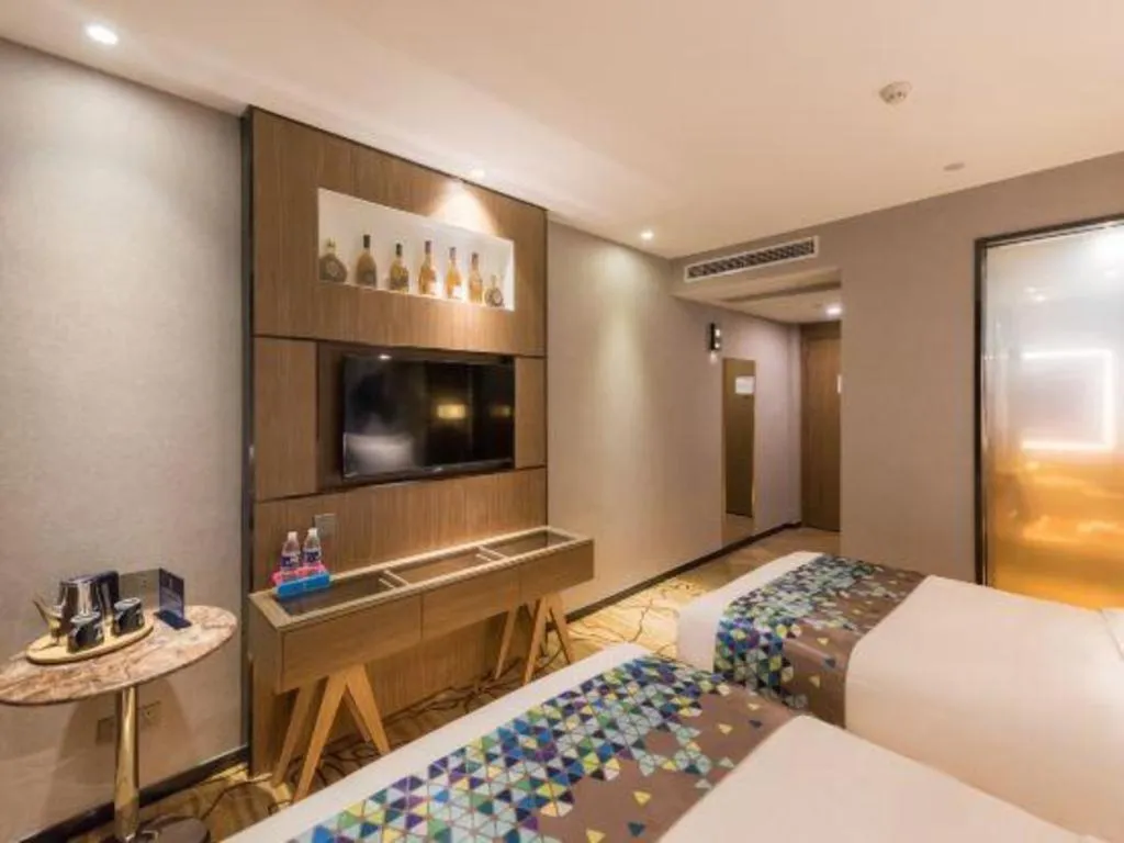 Bed in ZMAX Hotel Beijing Tongzhou Universal Tourist Resort Linheli Metro Station