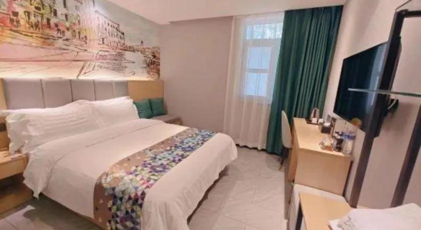 Bed in ZMAX Hotel Beijing Tongzhou Universal Tourist Resort Linheli Metro Station