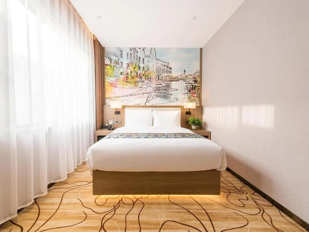 Bed in ZMAX Hotel Beijing Tongzhou Universal Tourist Resort Linheli Metro Station