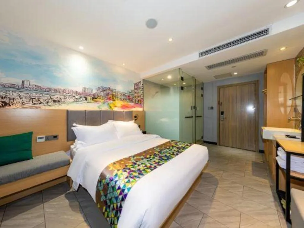 Bed in ZMAX Hotel Beijing Tongzhou Universal Tourist Resort Linheli Metro Station