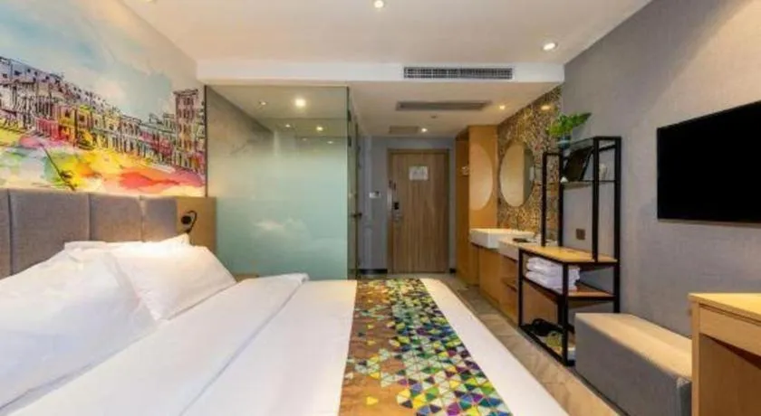 Bed in ZMAX Hotel Beijing Tongzhou Universal Tourist Resort Linheli Metro Station