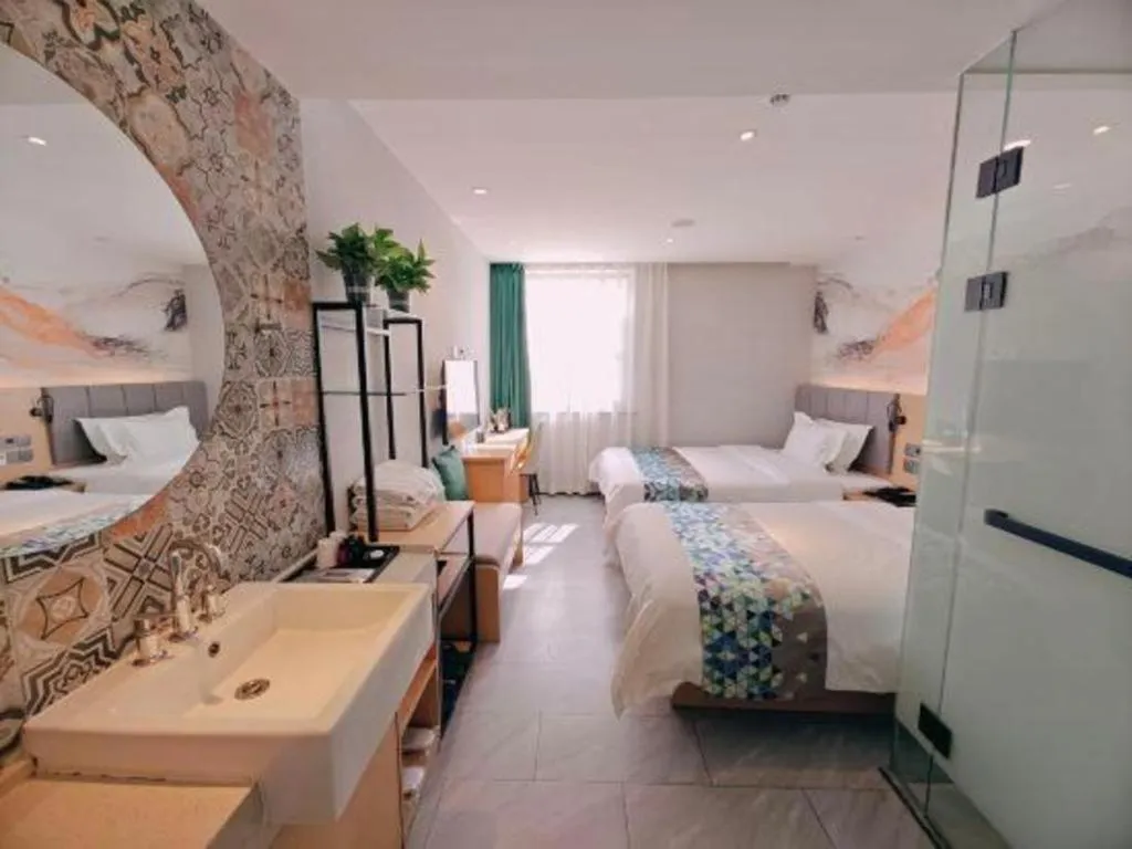 Bed in ZMAX Hotel Beijing Tongzhou Universal Tourist Resort Linheli Metro Station