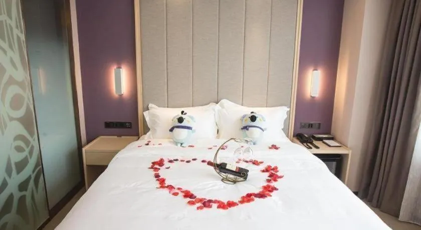 Bed in Lavande Hotels Xuzhou Yunlong Wanda Medical University