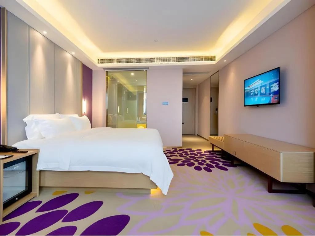 Bed in Lavande Hotel Lu County High-Speed Railway Station Wanhu Daduhui