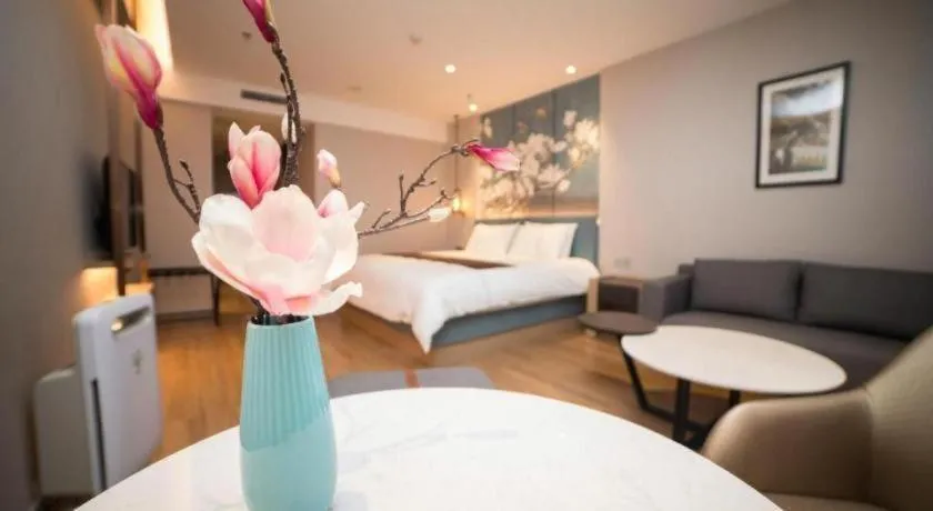 Magnotel Huludao Xingcheng Central Square Wenquan Street