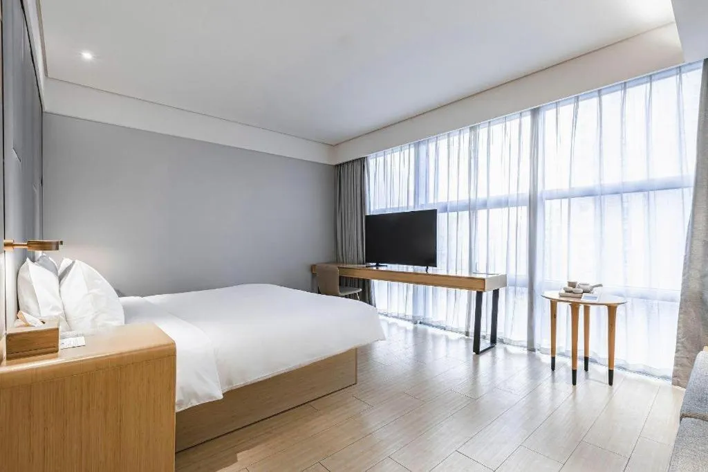 JI Hotel Shanghai Shangcheng Road Metro Station