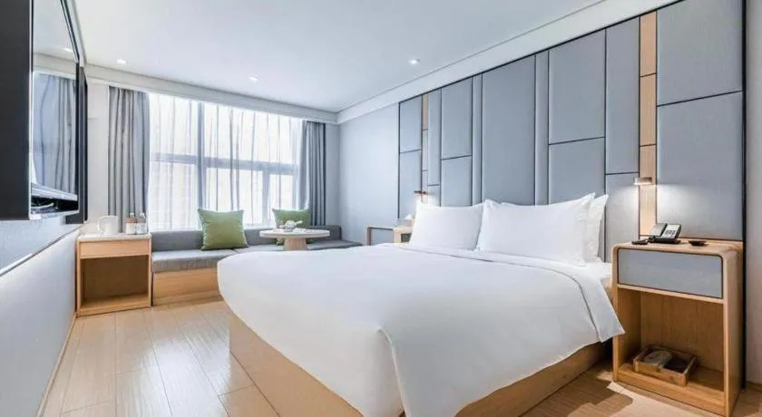 JI Hotel Shanghai Shangcheng Road Metro Station