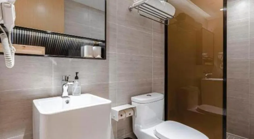 JI Hotel Shanghai Shangcheng Road Metro Station