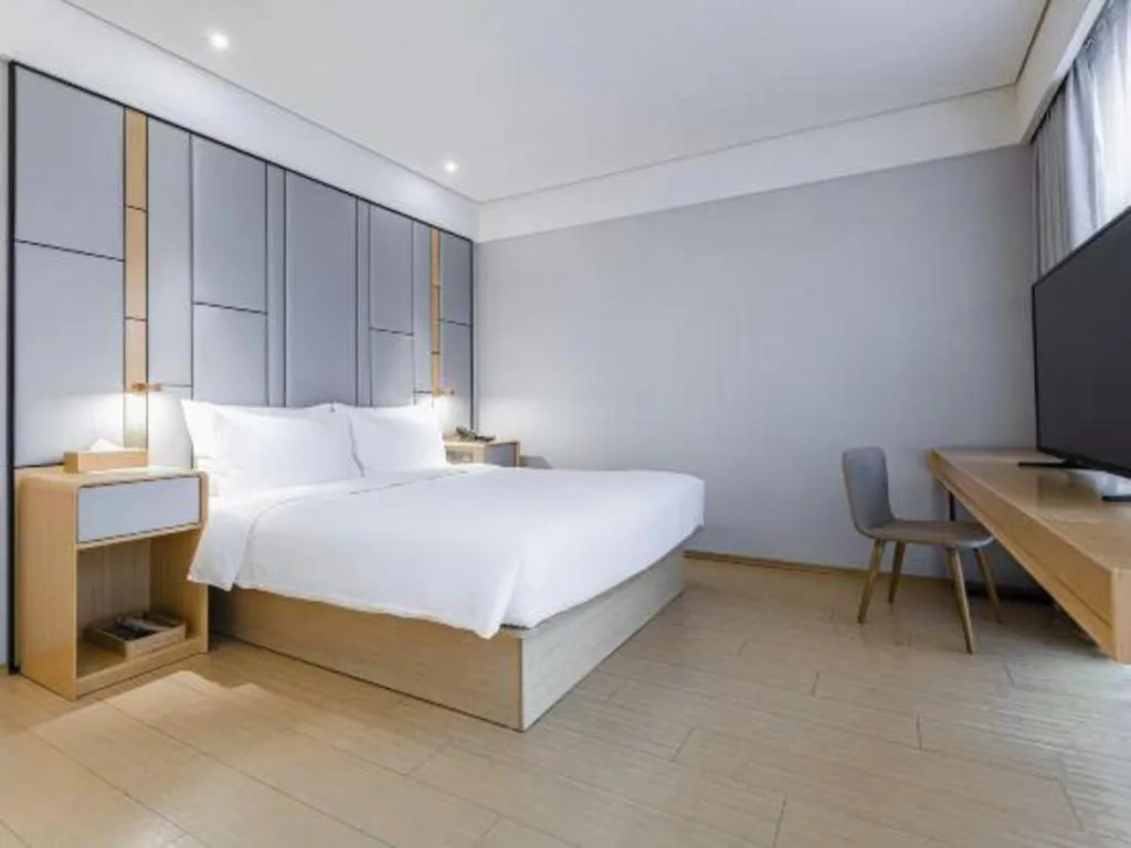 JI Hotel Shanghai Shangcheng Road Metro Station