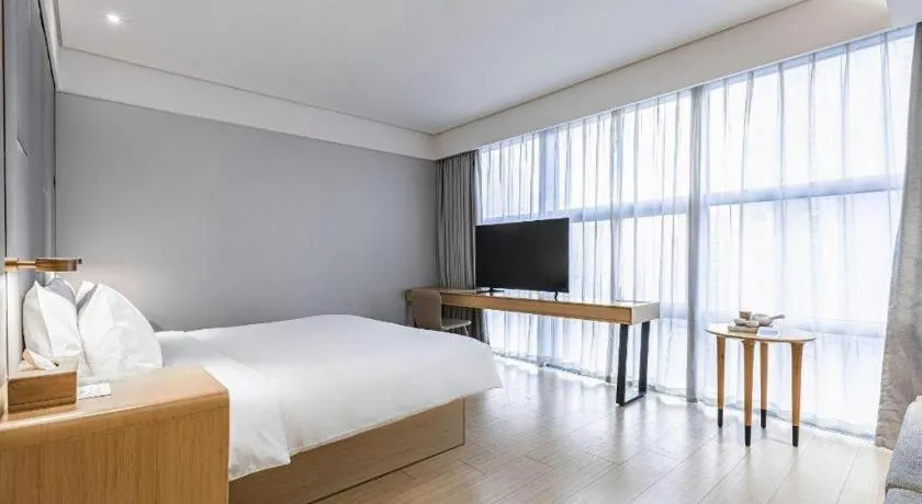 JI Hotel Shanghai Shangcheng Road Metro Station