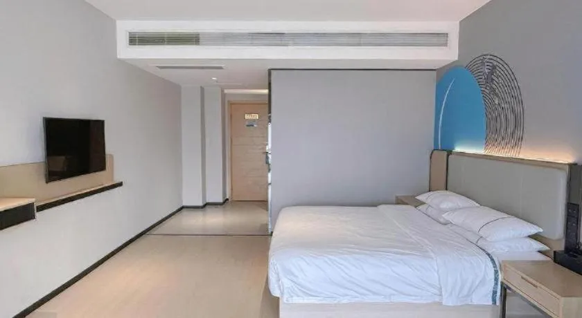 Bed in City Comfort Inn Changsha Yuelu Mountain Meixi Lake Park