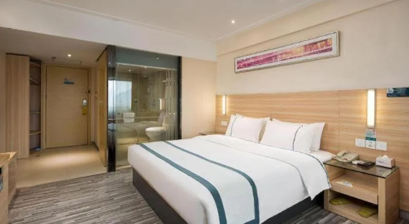 Bed in City Comfort Inn Changsha Yuelu Mountain Meixi Lake Park