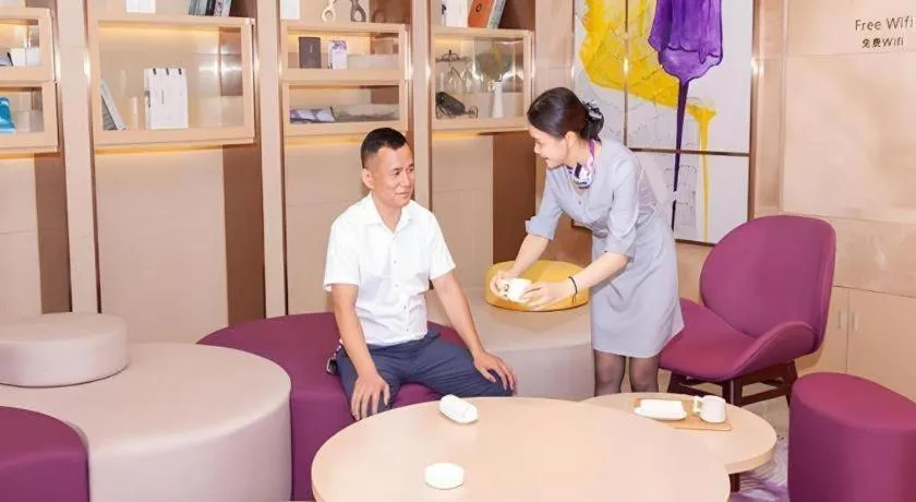 Lavande Hotel Guangzhou Zengchen Xintang Light Railway Station