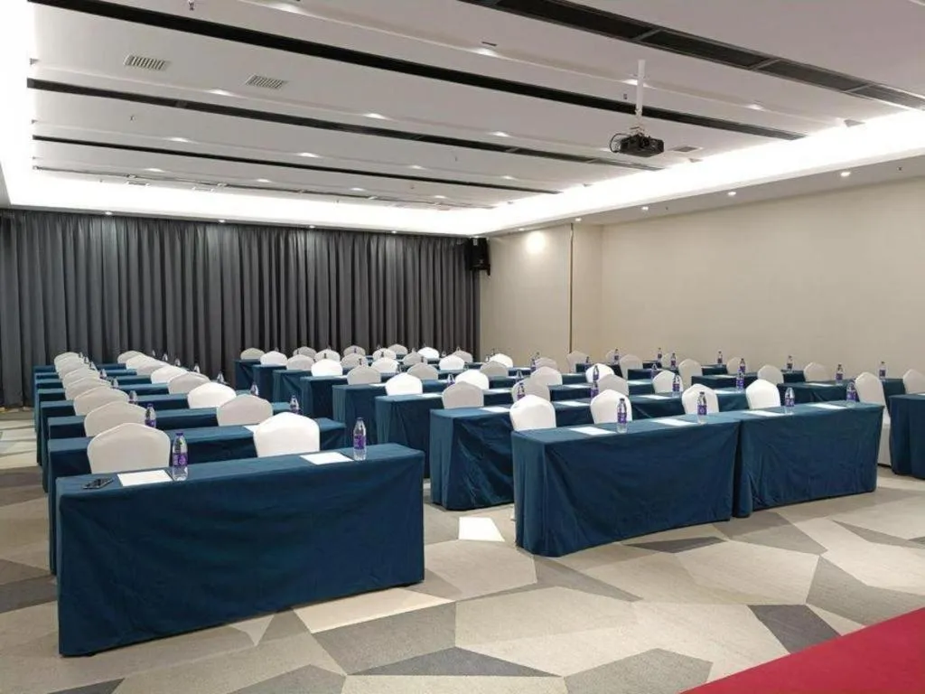 Lavande Hotel Guangzhou Zengchen Xintang Light Railway Station