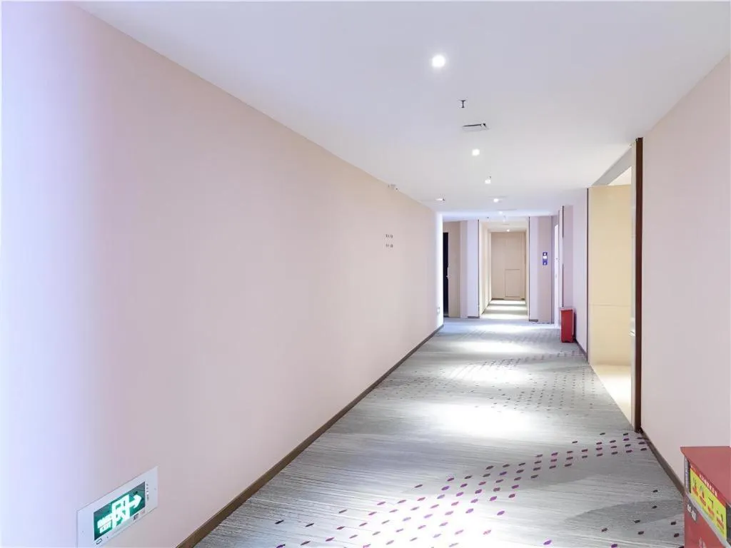 Lavande Hotel Guangzhou Zengchen Xintang Light Railway Station