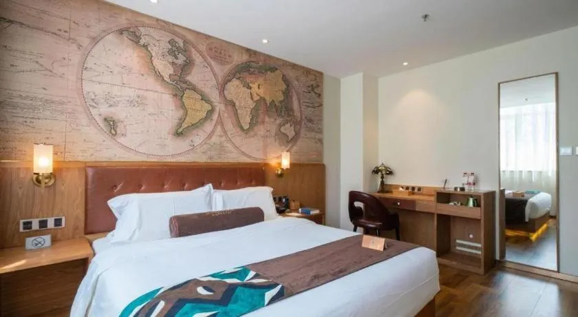 Bed in James Joyce Coffetel Shenyang North Railway Station Qishan Road Metro Station