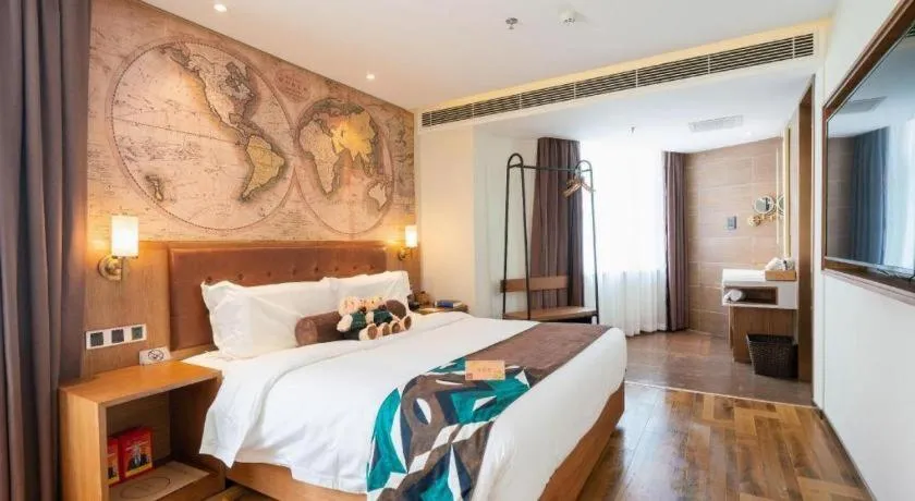 Bed in James Joyce Coffetel Shenyang North Railway Station Qishan Road Metro Station