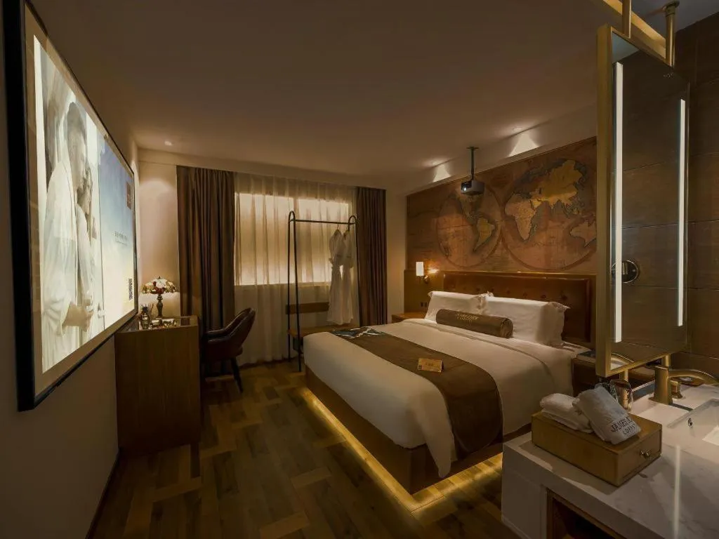 Bed in James Joyce Coffetel Shenyang North Railway Station Qishan Road Metro Station