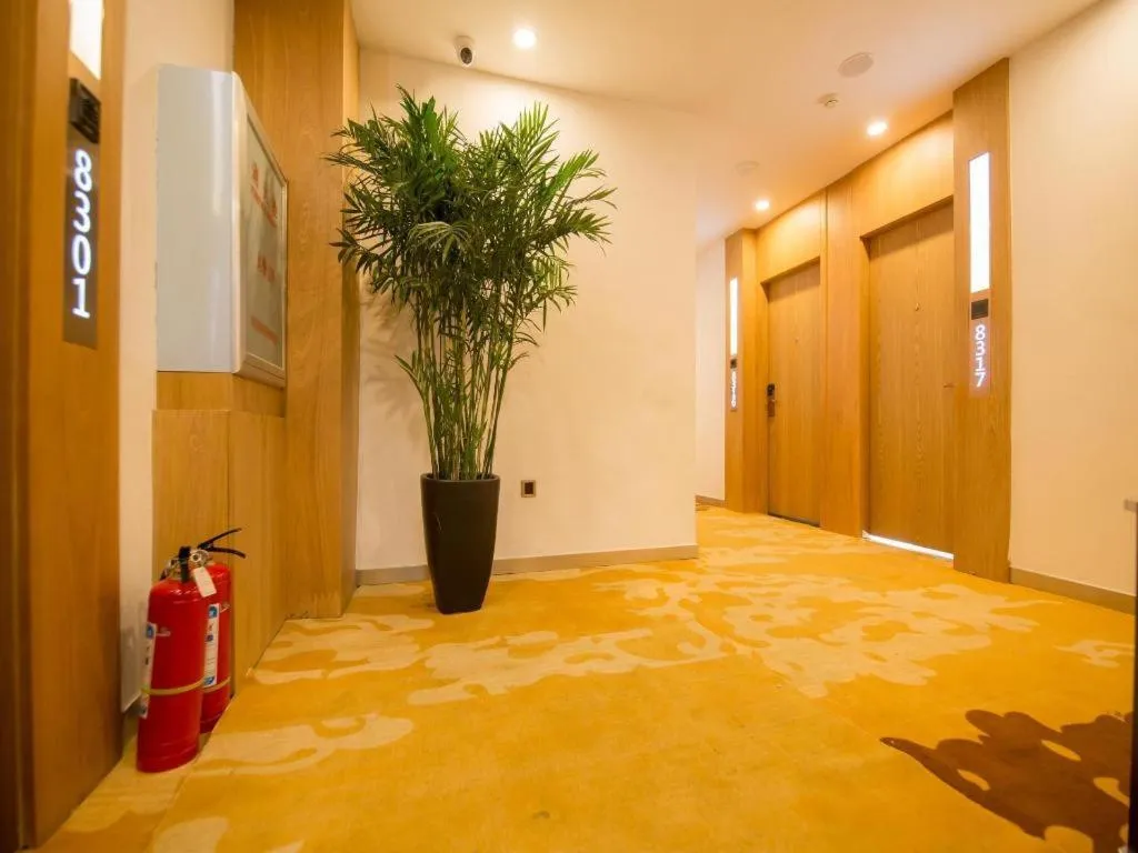 James Joyce Coffetel Harbin Central Street