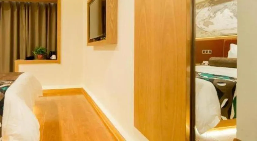 James Joyce Coffetel Harbin Central Street