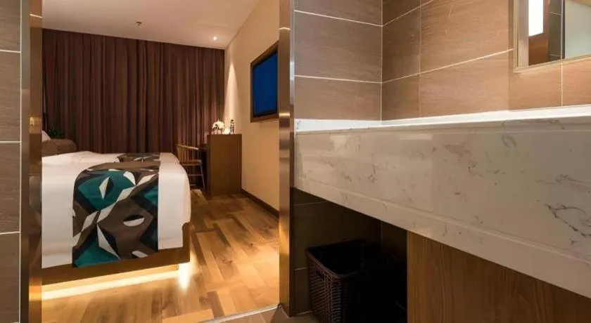 James Joyce Coffetel Beijing West Railway Station Lianhua Bridge