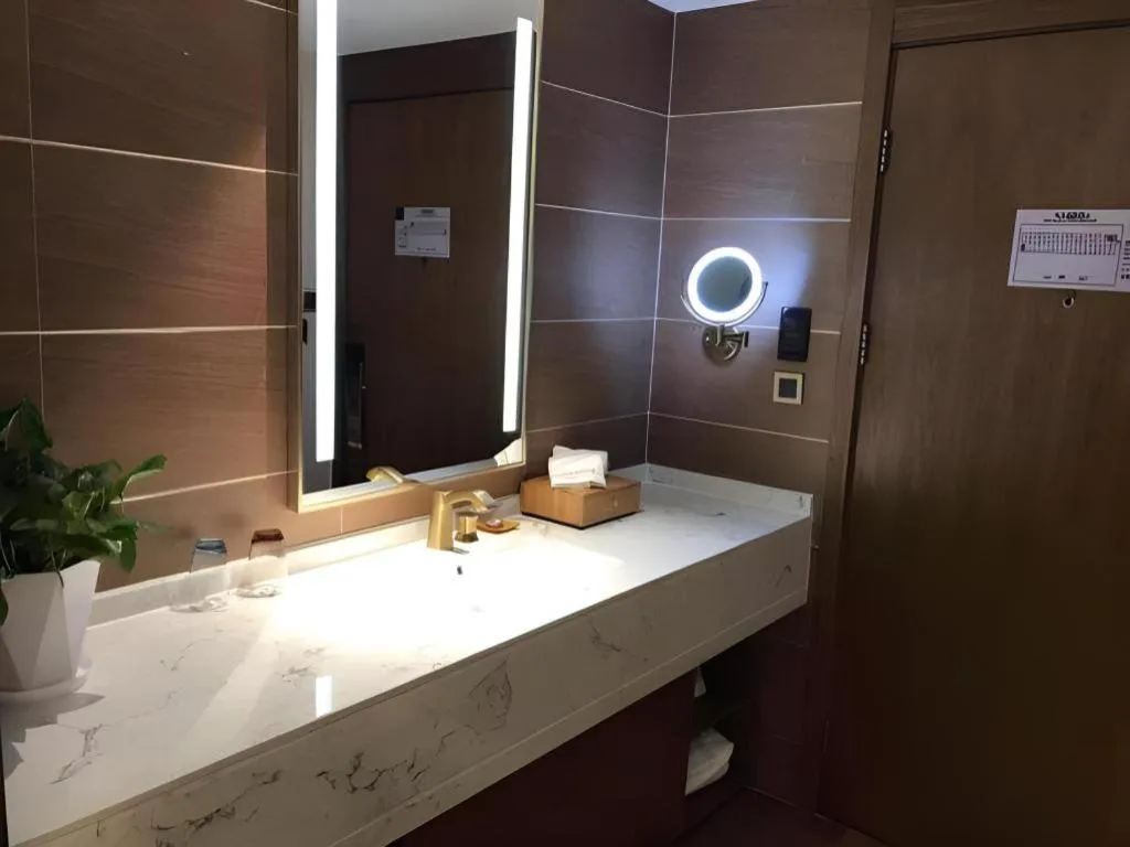 James Joyce Coffetel Beijing West Railway Station Lianhua Bridge