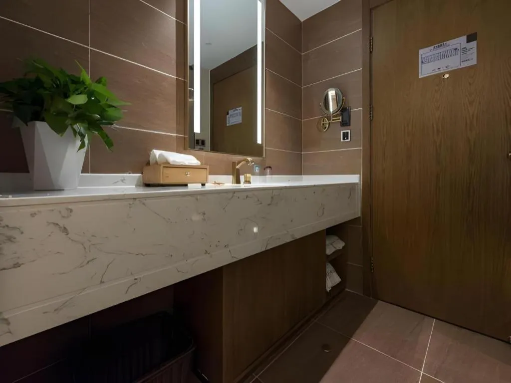 James Joyce Coffetel Beijing West Railway Station Lianhua Bridge