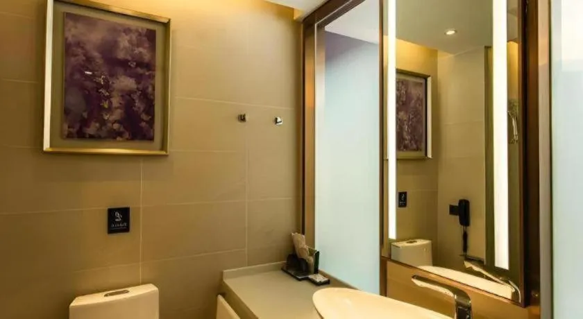 Xana Hotelle Shenyang Zhongshan Plaza the Affiliated First Hospital of China Medical University