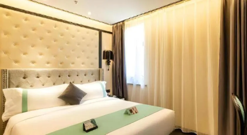 Bed in Xana Hotelle Shenyang Zhongshan Plaza the Affiliated First Hospital of China Medical University