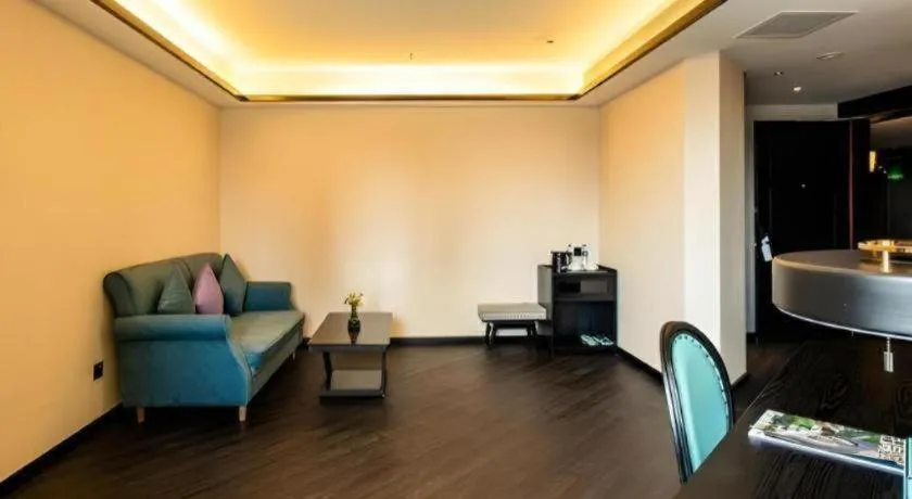 Xana Hotelle Shenyang Zhongshan Plaza the Affiliated First Hospital of China Medical University