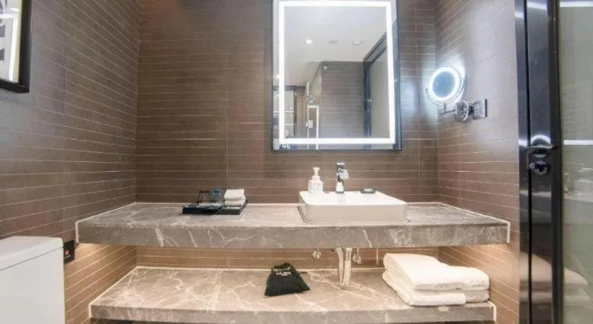 Xana Hotelle Zhuhai Gongbei Port