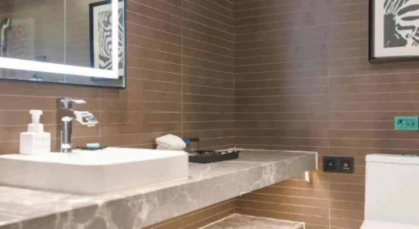 Xana Hotelle Zhuhai Gongbei Port