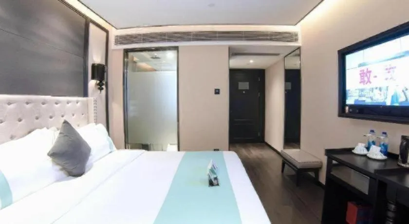 Bed in Xana Hotelle Zhuhai Gongbei Port