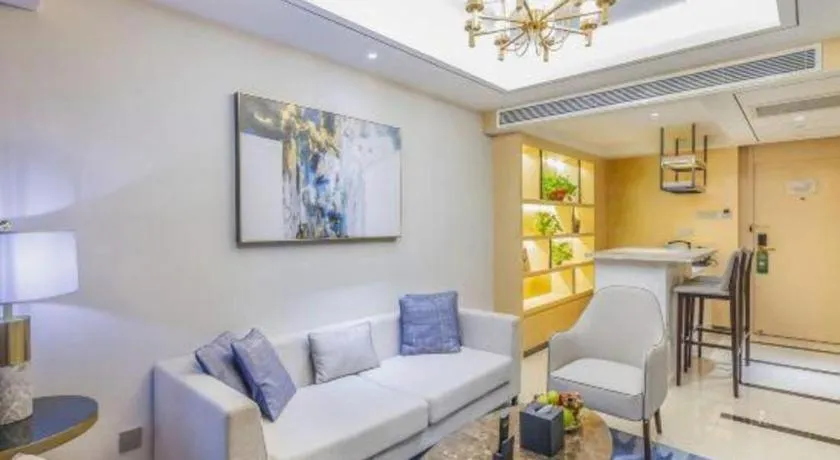 YUN-RAY Ambassador Hotel