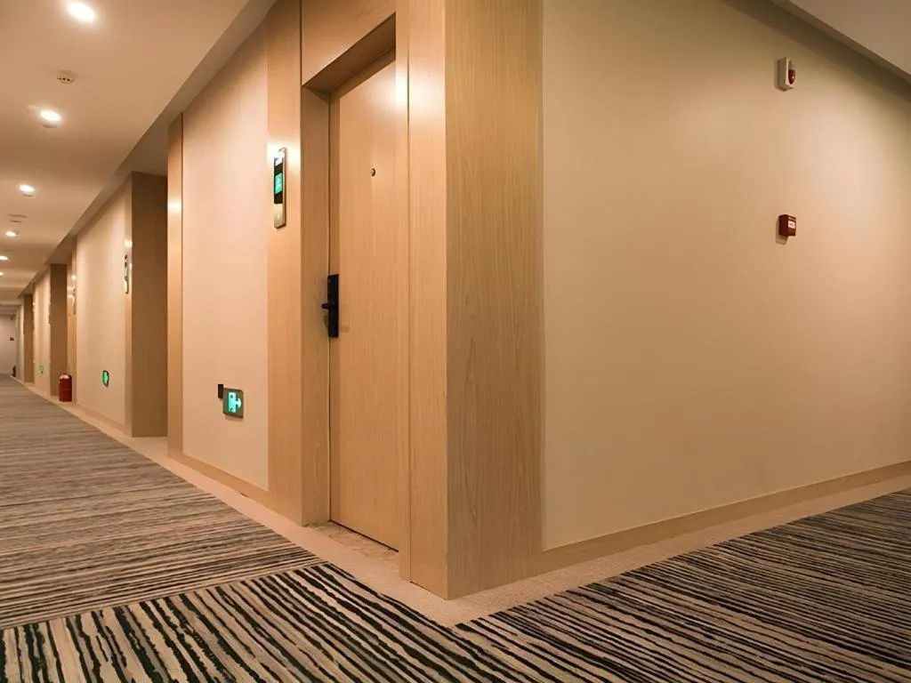 GreenTree Inn Express Hebei Tangshan Caofeidian Industrial Park 11 Plus Bus Station