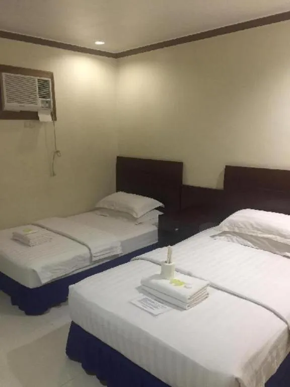 Bed in Jeamco Royal Hotel - Baybay